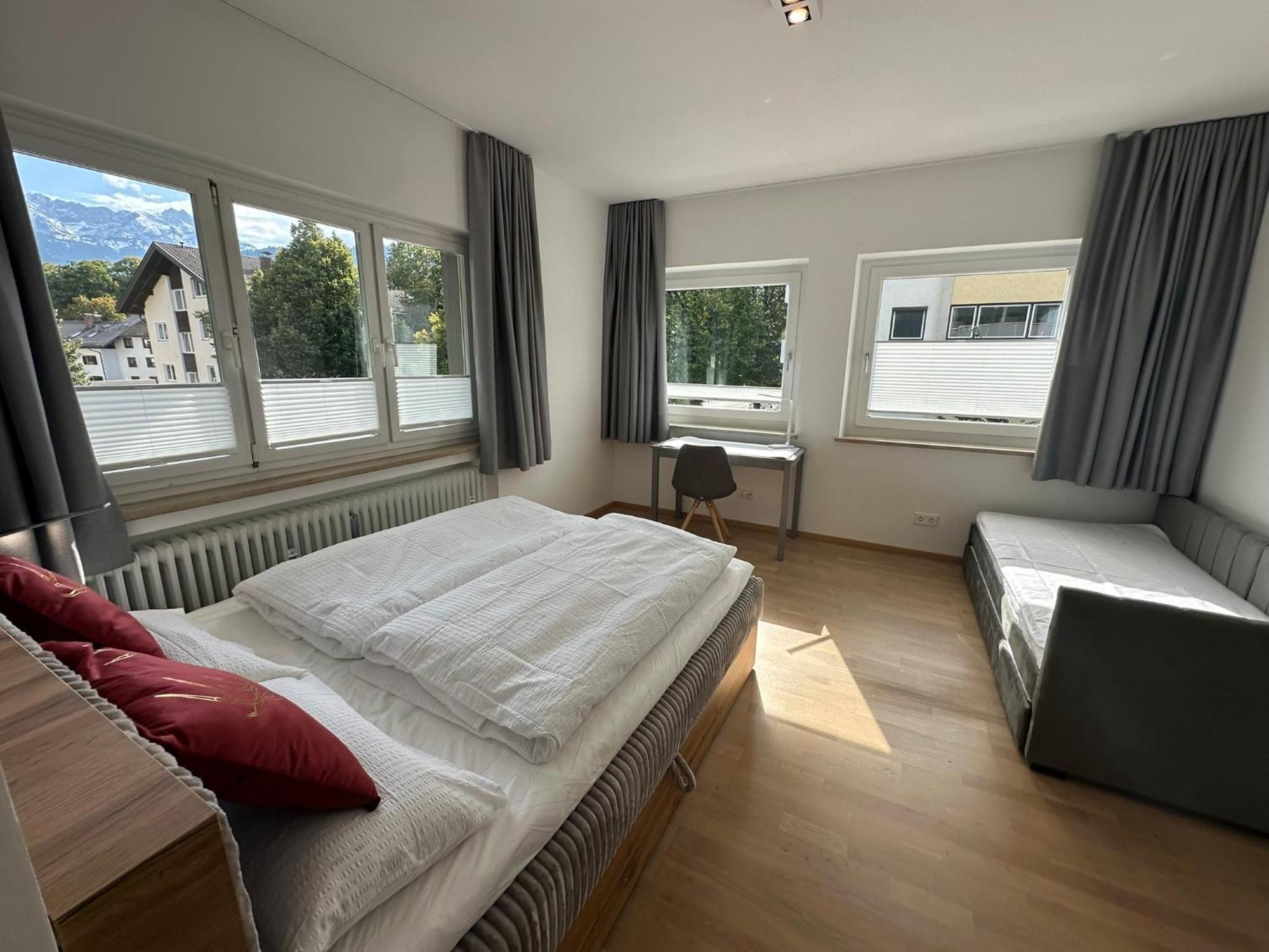 Das Ludwig - Haus Hochland การ์มิช-พาร์เทนเคียร์เชน ภายนอก รูปภาพ